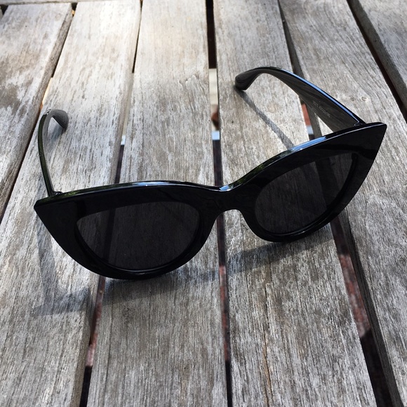 🎊Host Pick!🎊New! Cat Eye Sunglasses - Picture 2 of 8